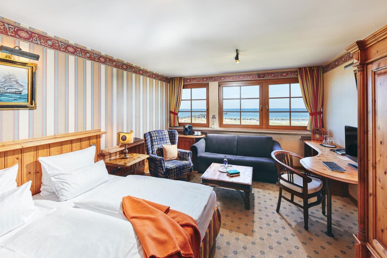Moby Dick Hotel & Ferienwohnungen Wustrow  Extérieur photo
